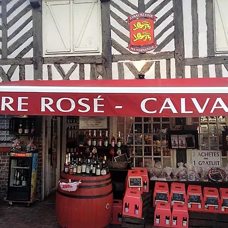 La Maison De Pierre Et Valerie Ste Catherine Nyaraló Honfleur