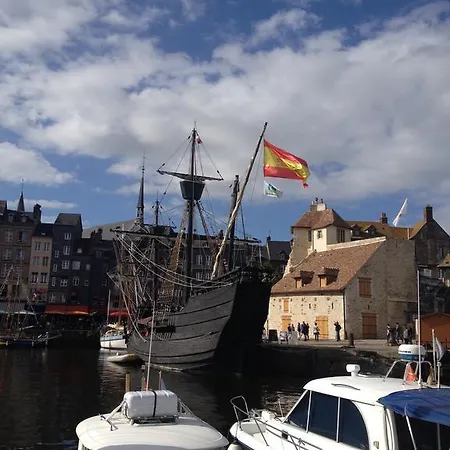 Holiday home La Maison De Pierre Et Valerie Ste Catherine Honfleur